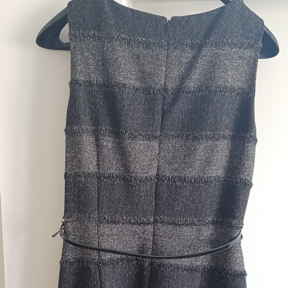 Sleeveless Evan Picone dress. Very flattering. - Picture 5 of 6